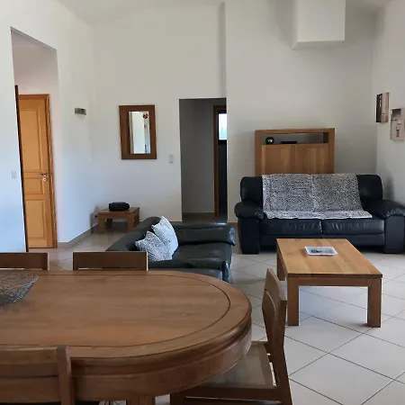 Avec Piscine Chauffee A 900 Metres De La Plage De Pinarello Villa Zonza